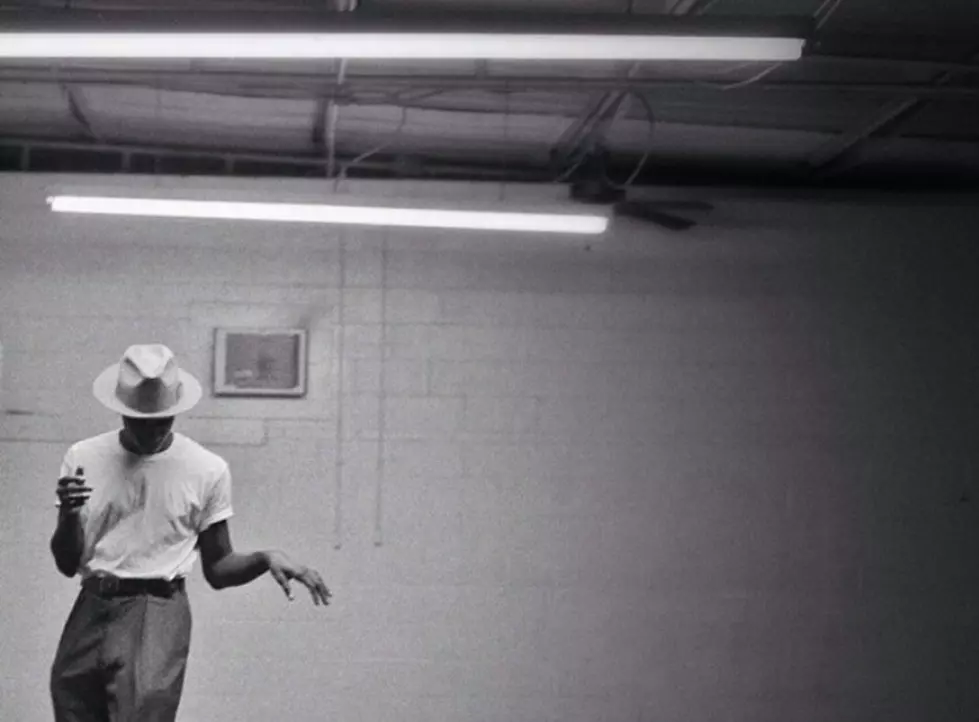 premiere: Leon Bridges – Coming Home