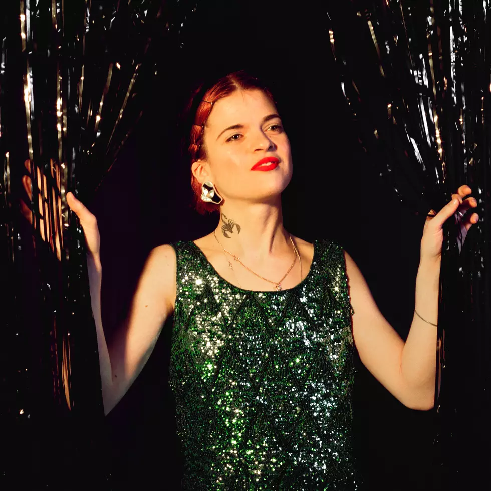 Scarlet and the Beast – Emerald Green